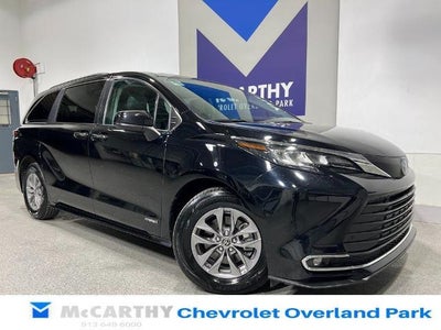 2021 Toyota Sienna XLE