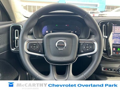 2025 Volvo XC40 Plus Bright Theme