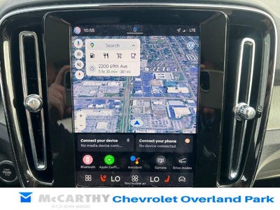 2025 Volvo XC40 Plus Bright Theme