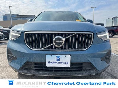 2025 Volvo XC40 Plus Bright Theme