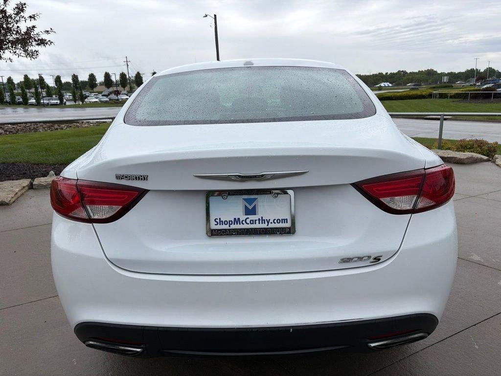 2016 Chrysler 200 S