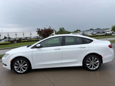 2016 Chrysler 200 S