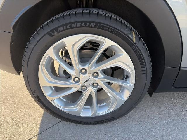 2027 Chevrolet Bolt FWD 4dr LT