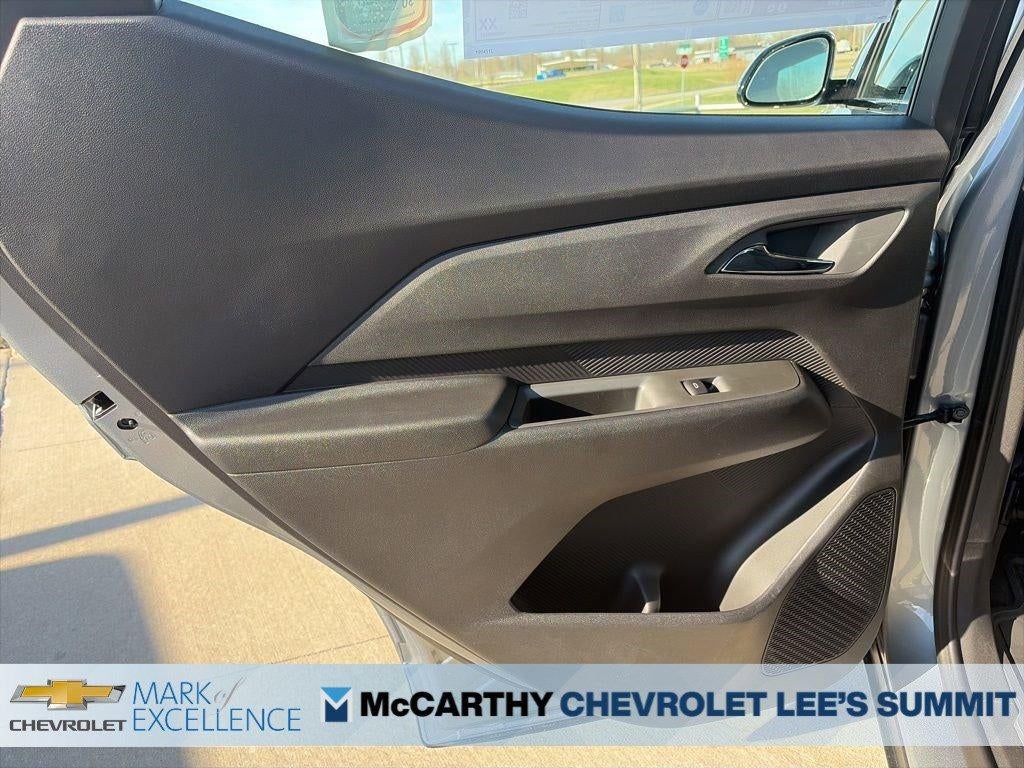 2027 Chevrolet Bolt FWD 4dr LT