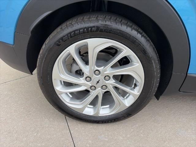 2027 Chevrolet Bolt FWD 4dr LT