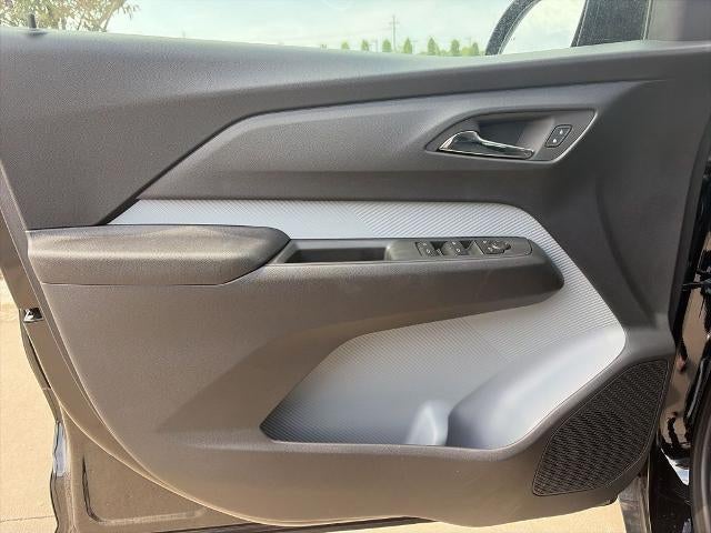 2027 Chevrolet Bolt FWD 4dr LT