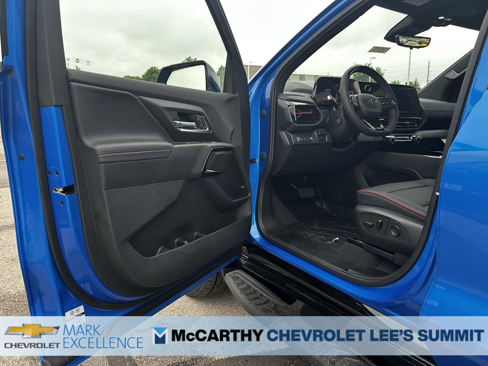2025 Chevrolet Silverado EV e4WD Crew Cab Max Range RST