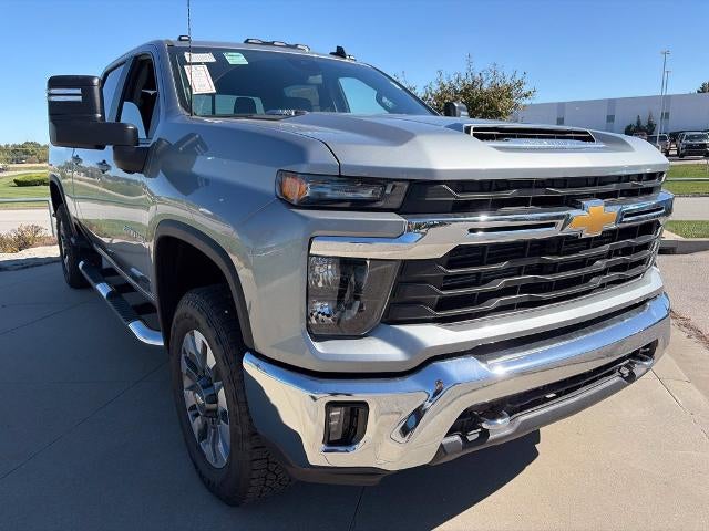 2026 Chevrolet Silverado 2500 HD Crew Cab Standard Box 4-Wheel Drive LT