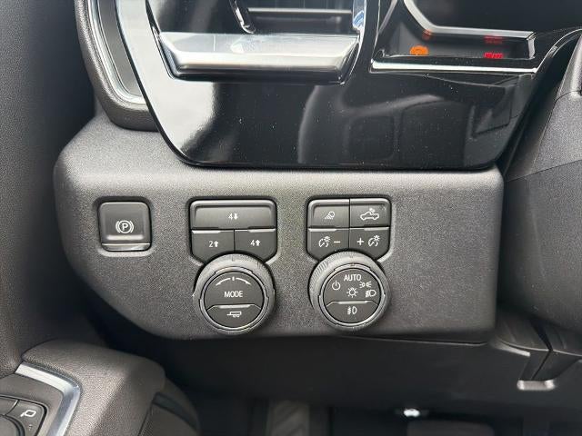 2026 Chevrolet Silverado 2500 HD Crew Cab Standard Box 4-Wheel Drive LT
