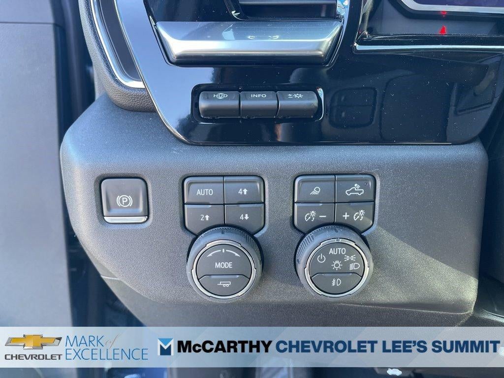 2026 Chevrolet Silverado 3500 HD Crew Cab Long Box 4-Wheel Drive LTZ