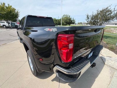 2026 Chevrolet Silverado 3500 HD Crew Cab Long Box 4-Wheel Drive LTZ