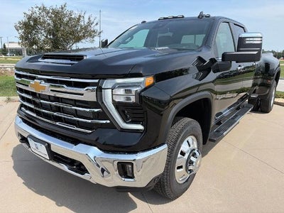 2026 Chevrolet Silverado 3500 HD Crew Cab Long Box 4-Wheel Drive LTZ