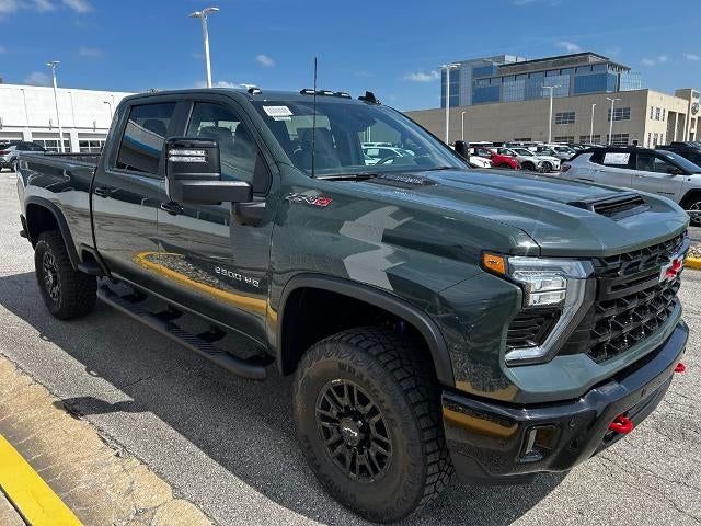 2026 Chevrolet Silverado 2500 HD Crew Cab Standard Box 4-Wheel Drive ZR2