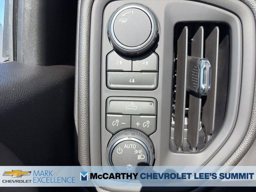 2026 Chevrolet Silverado 2500 HD Double Cab Standard Box 4-Wheel Drive Custom