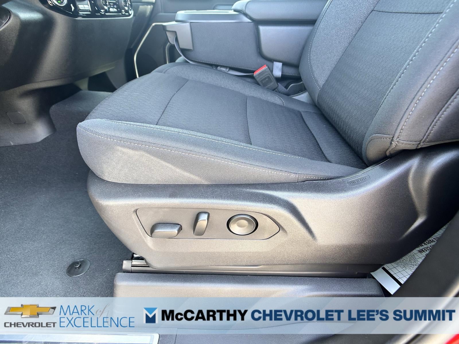 2025 Chevrolet Silverado 1500 Double Cab Standard Box 4-Wheel Drive LT 1LT