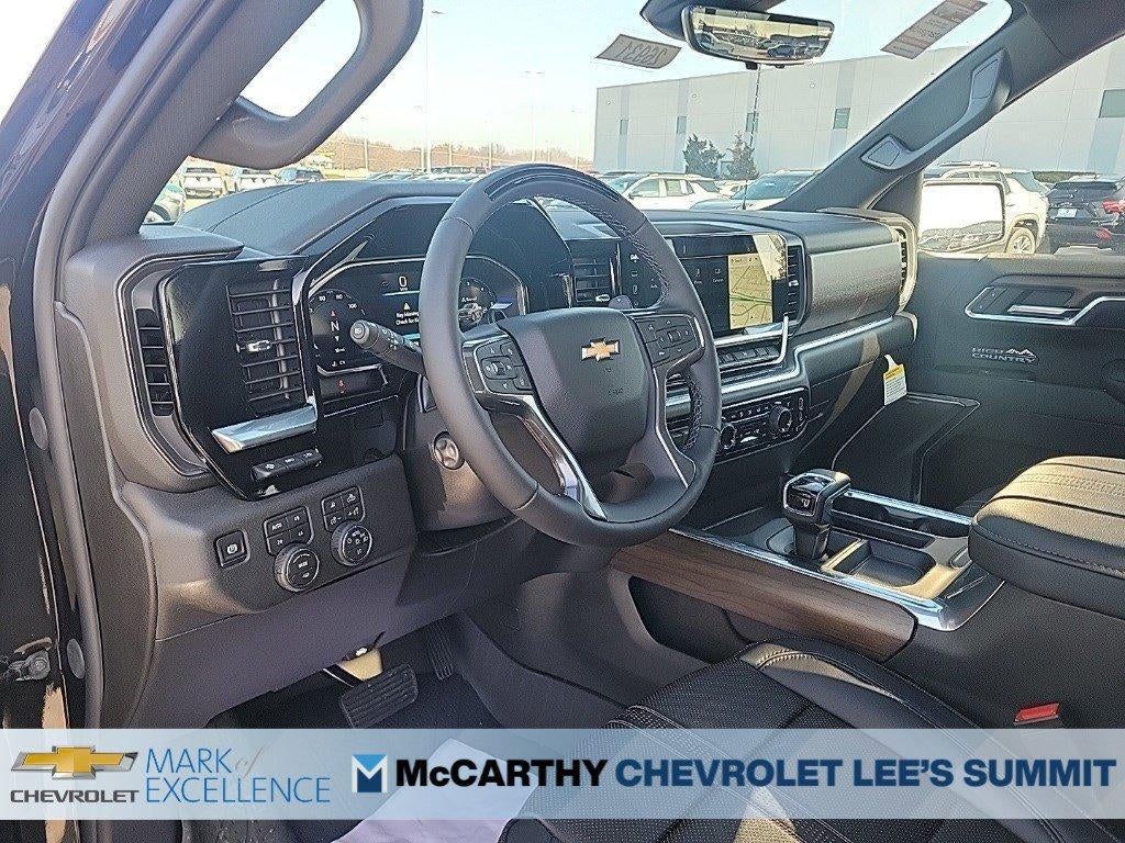 2026 Chevrolet Silverado 1500 Crew Cab Short Box 4-Wheel Drive High Country