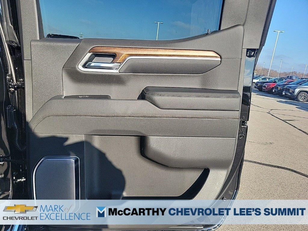 2026 Chevrolet Silverado 1500 Crew Cab Short Box 4-Wheel Drive High Country