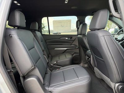 2027 Chevrolet Traverse LT w/2LT
