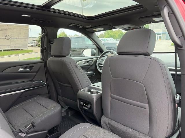 2027 Chevrolet Traverse LT w/2LT