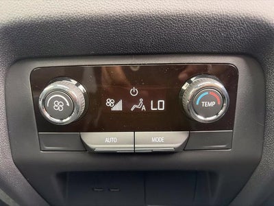 2027 Chevrolet Traverse LT w/2LT