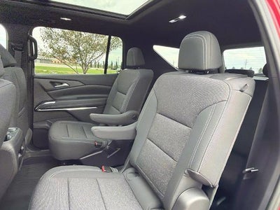 2027 Chevrolet Traverse LT w/2LT