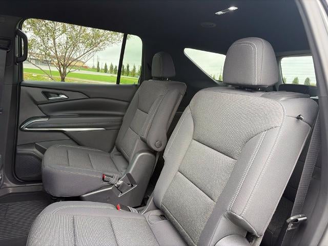 2027 Chevrolet Traverse LT w/2LT