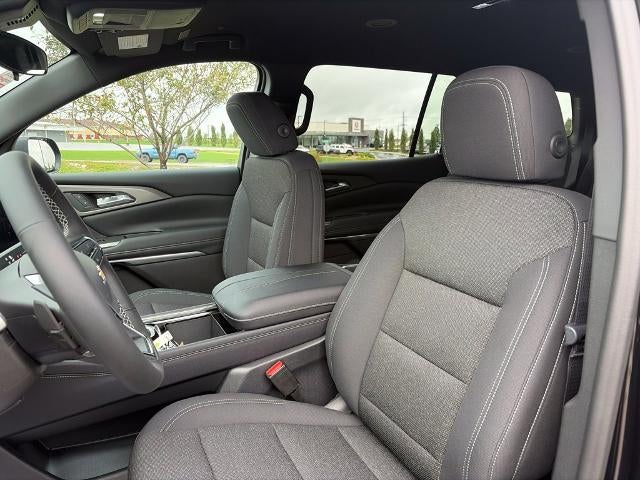 2027 Chevrolet Traverse LT w/2LT