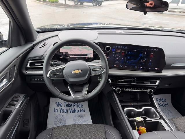 2027 Chevrolet Traverse LT w/2LT