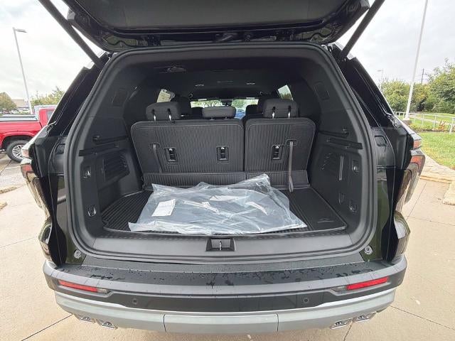 2027 Chevrolet Traverse LT w/2LT