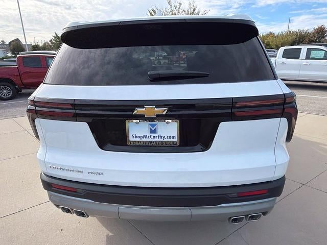 2027 Chevrolet Traverse LT w/2LT