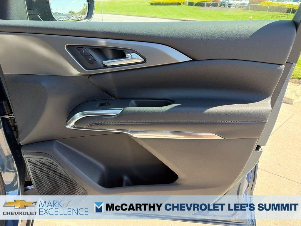 2026 Chevrolet Traverse LT w/2LT