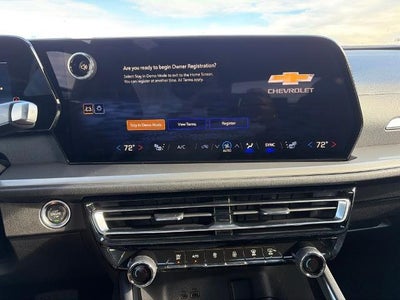 2027 Chevrolet Traverse LT w/2LT