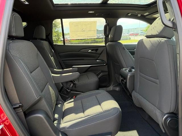 2027 Chevrolet Traverse LT w/2LT