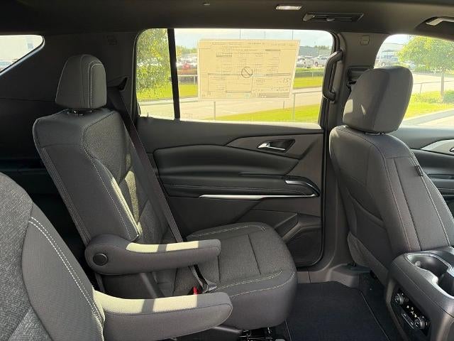 2027 Chevrolet Traverse LT w/2LT