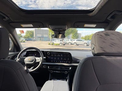 2027 Chevrolet Traverse LT w/2LT