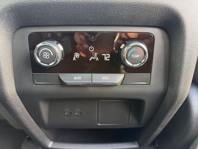 2027 Chevrolet Traverse LT w/2LT