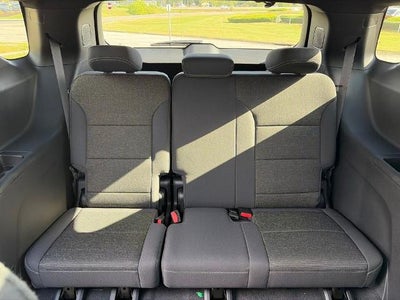 2027 Chevrolet Traverse LT w/2LT