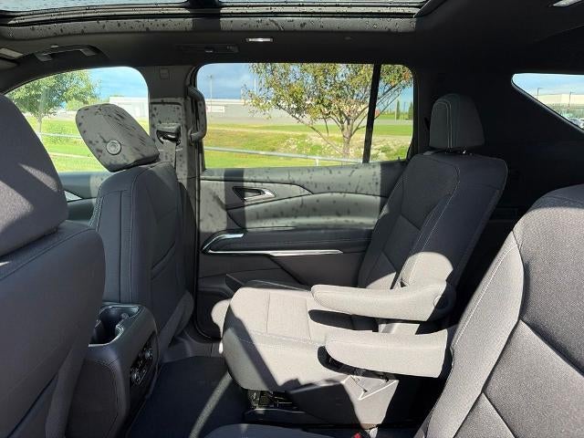 2027 Chevrolet Traverse LT w/2LT