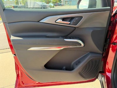 2027 Chevrolet Traverse LT w/2LT
