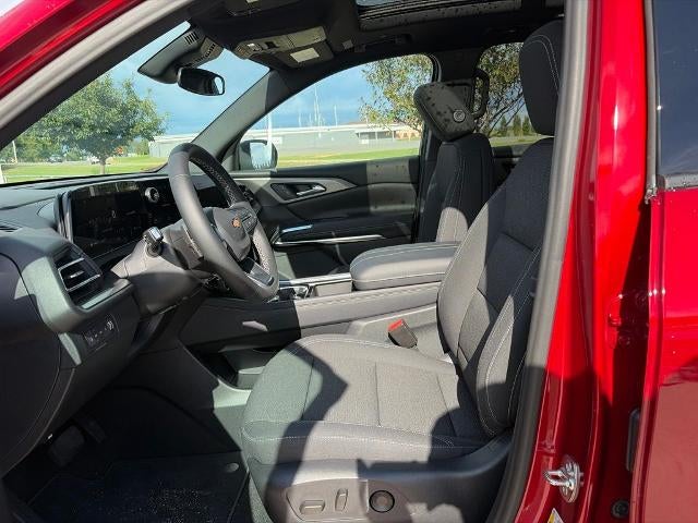 2027 Chevrolet Traverse LT w/2LT