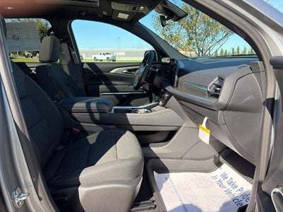 2027 Chevrolet Traverse LT w/2LT