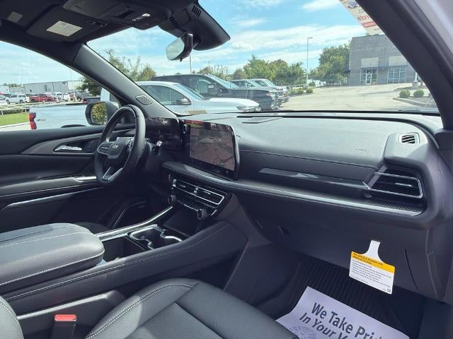 2027 Chevrolet Traverse LT w/2LT