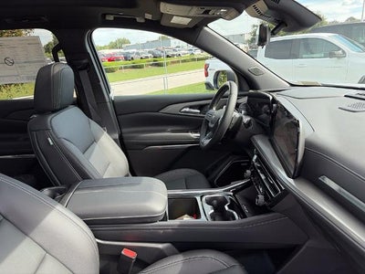 2027 Chevrolet Traverse LT w/2LT