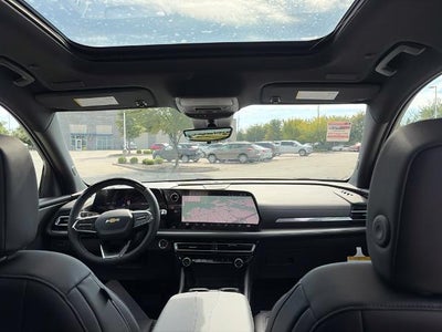 2027 Chevrolet Traverse LT w/2LT