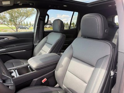 2027 Chevrolet Traverse LT w/2LT