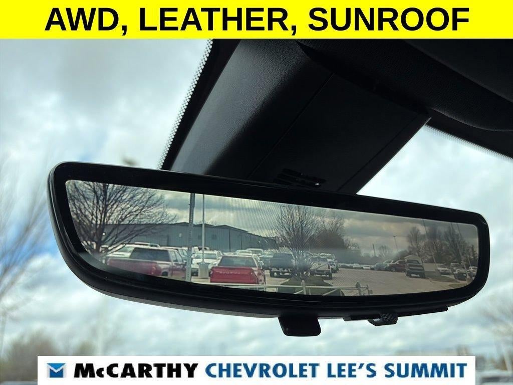 2022 Chevrolet Traverse LT Leather