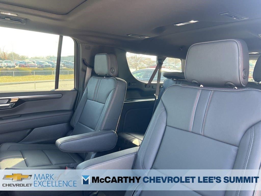 2026 Chevrolet Suburban 4WD RST