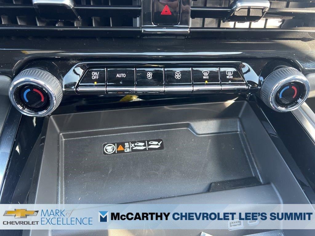 2026 Chevrolet Suburban 4WD RST