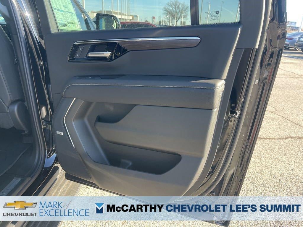 2026 Chevrolet Suburban 4WD Premier