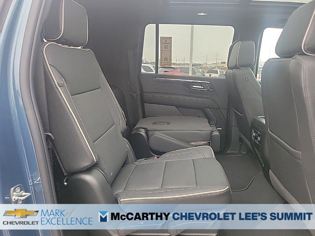 2026 Chevrolet Suburban 4WD Premier